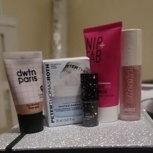 Peter Thomas Roth/skincare Makeup Bundle. All Brand New!!!